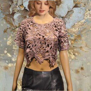 JESS C. Blush Champagne Floral Guipure Lace Short Sleeve Crop Top Blouse Sz 4